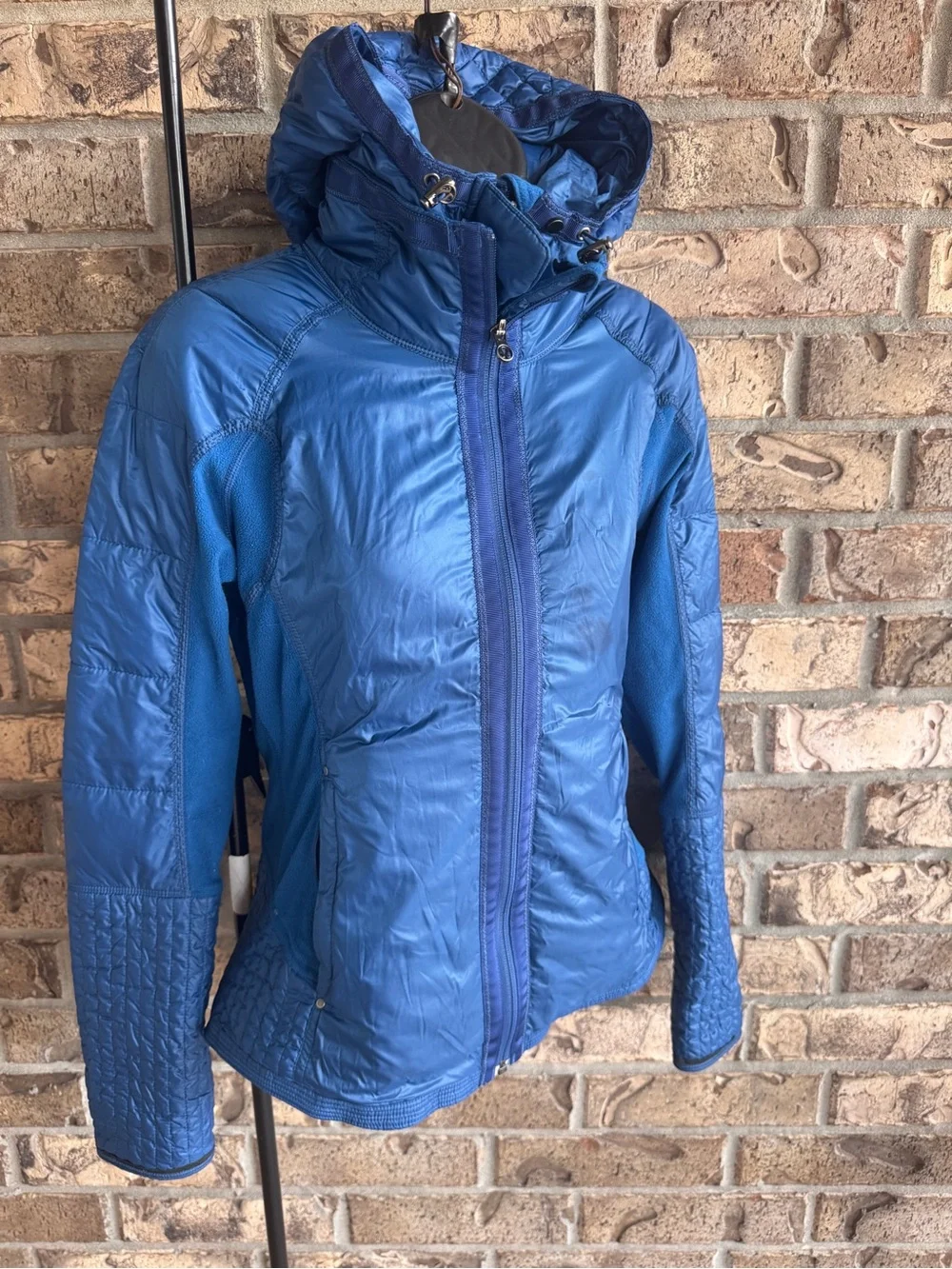 Lululemon Bundle Up Jacket Blue Quilted Fleece Hooded Running Jacket Size 4